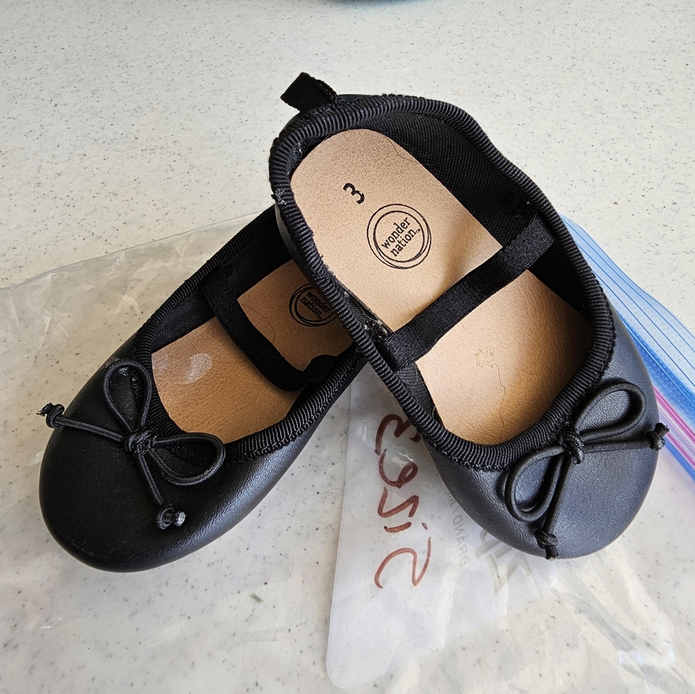 Baby girls black shoes